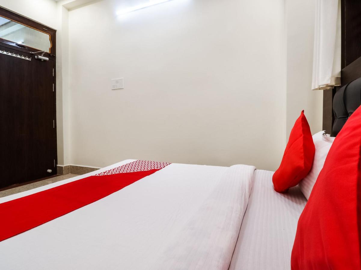 Oyo 72429 New Abhinandan Hotel Amroha Exterior foto