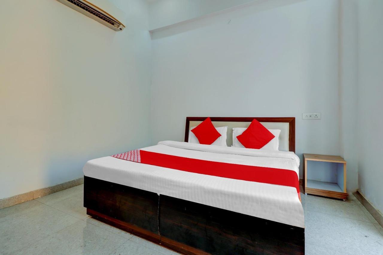 Oyo 72429 New Abhinandan Hotel Amroha Exterior foto