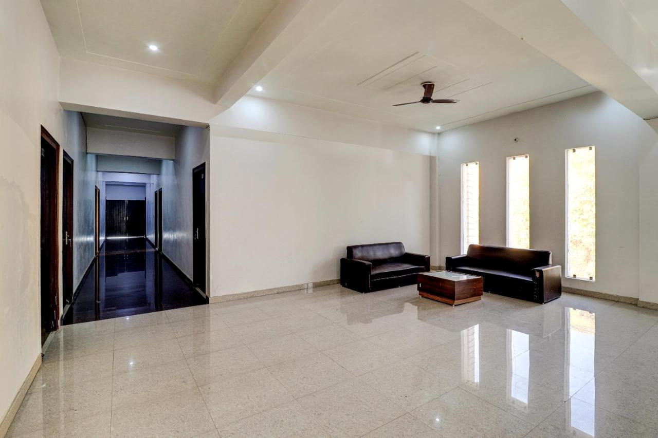 Oyo 72429 New Abhinandan Hotel Amroha Exterior foto